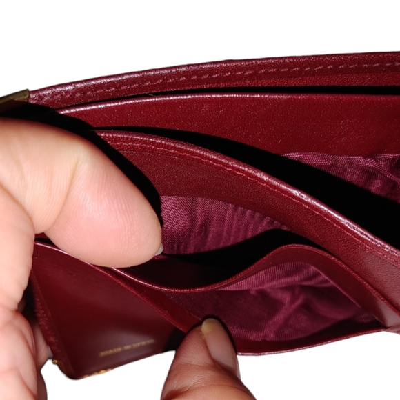 Vintage Givenchy Bordeaux Smooth Leather Bi-Fold Wallet - Picture 8 of 16